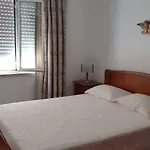 Alojamentos S.jose Guest house Atouguia Da Baleia