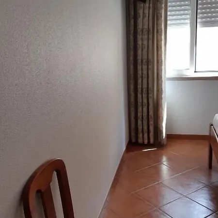 Guest house Alojamentos S.jose Atouguia Da Baleia