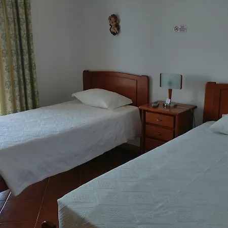 Alojamentos S.jose 3* Atouguia Da Baleia
