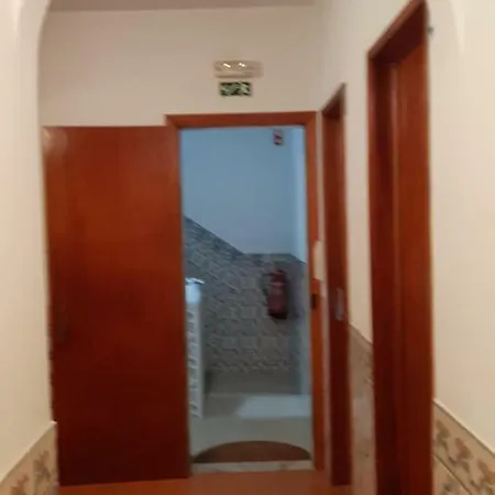 Alojamentos S.jose Guest house Atouguia Da Baleia