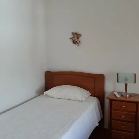 Alojamentos S.jose Guest house Atouguia Da Baleia