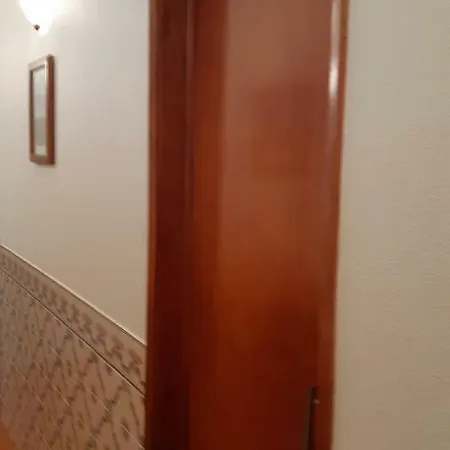 Alojamentos S.jose Guest house Atouguia Da Baleia