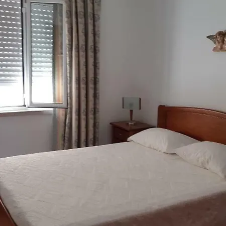 Alojamentos S.jose Guest house Atouguia Da Baleia