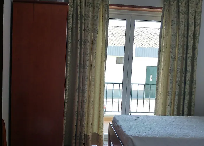 Alojamentos S.jose ゲストハウス アトウギア・ダ・バレイア