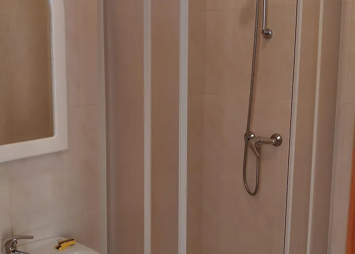 ゲストハウス Alojamentos S.jose 3*