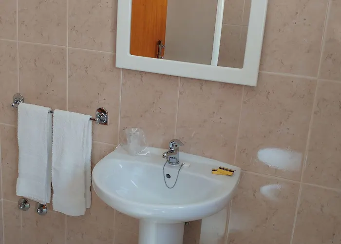 Alojamentos S.jose アトウギア・ダ・バレイア