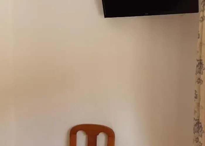 Alojamentos S.jose 3* アトウギア・ダ・バレイア