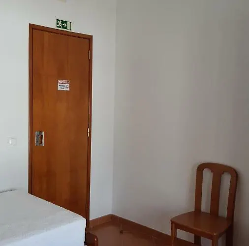 Alojamentos S.jose ゲストハウス 3*