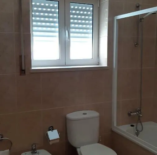 Alojamentos S.jose ゲストハウス アトウギア・ダ・バレイア