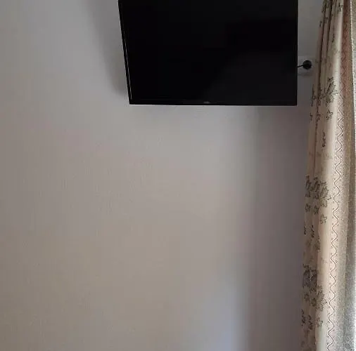 Alojamentos S.jose 3* アトウギア・ダ・バレイア